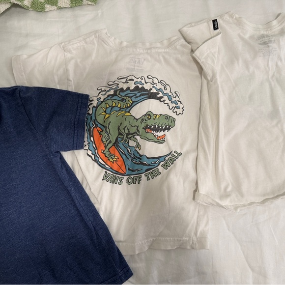 3T Vans/Quiksilver t-shirts - Picture 3 of 6